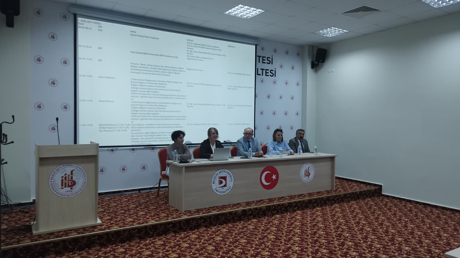 İktisadi ve İdari Bilimler Fakültesi 2025-2026 Akademik Kurul Toplantısı Gerçekleştirildi